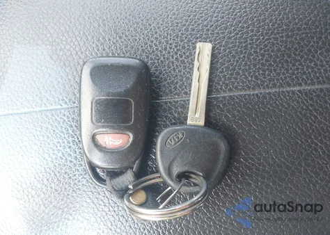 2012 Kia Sorento Lx from USA, damaged, VIN 5XYKT3A68CG192741